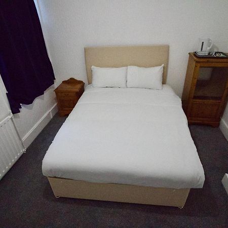 Gatwick Birchwood Lodge With Holiday Parking Хорли Экстерьер фото